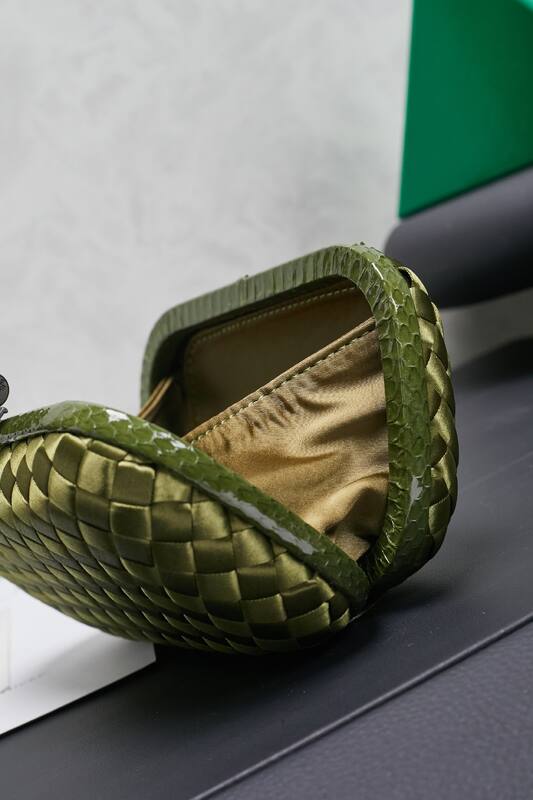 Bottega Veneta Green shoulder bag — Top Quality Replica