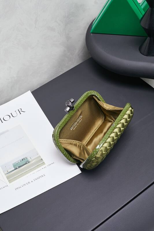 Bottega Veneta Green shoulder bag — Top Quality Replica