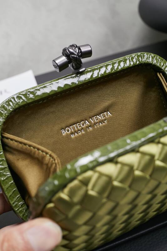 Bottega Veneta Green shoulder bag — Top Quality Replica