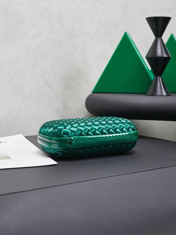 Bottega Veneta Green shoulder bag — AAA Quality Replica