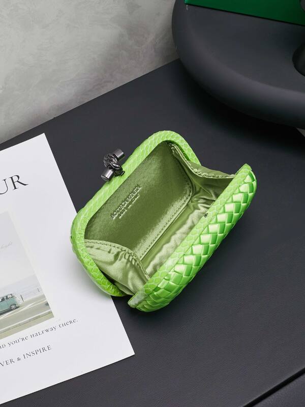 Bottega Veneta Green shoulder bag — AAA Quality Replica
