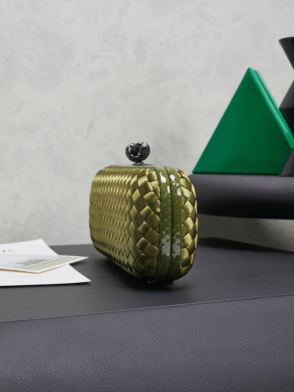 Bottega Veneta Olive green Intreccio woven satin clutch — 1:1 Replica