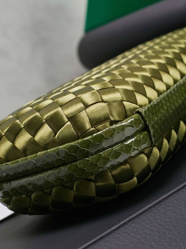 Bottega Veneta Olive green Intreccio woven satin clutch — 1:1 Replica
