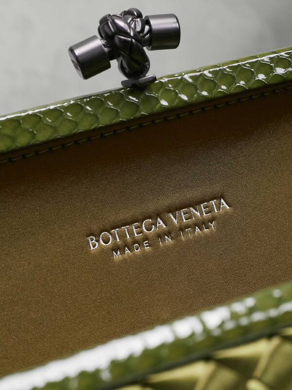 Bottega Veneta Olive green Intreccio woven satin clutch — 1:1 Replica