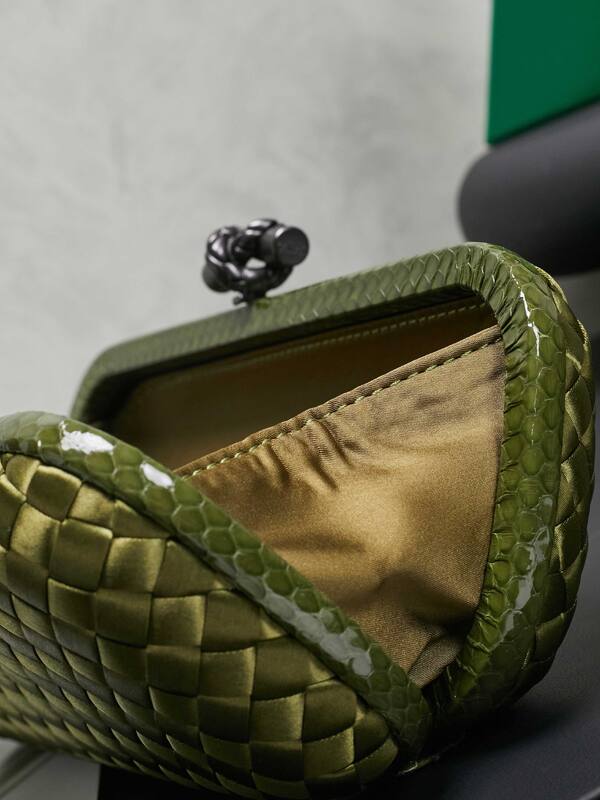 Bottega Veneta Olive green Intreccio woven satin clutch — 1:1 Replica