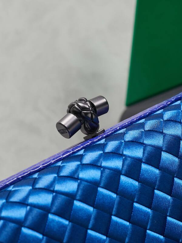 Bottega Veneta Intreccio Blue satin with purple trim clutch — 1:1 Replica