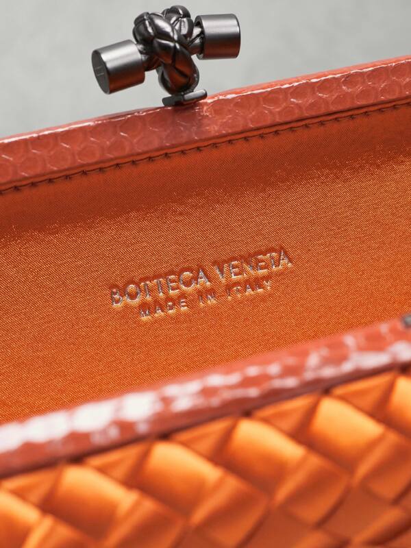 Bottega Veneta shoulder bag — AAA Quality Replica