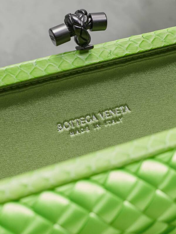 Bottega Veneta Green shoulder bag — Top Quality Replica