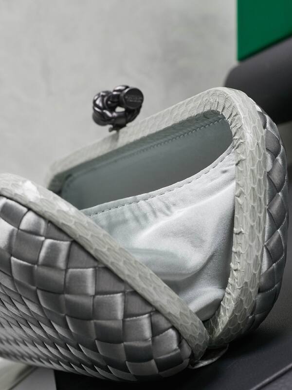 Bottega Veneta Silver shoulder bag — 1:1 Replica