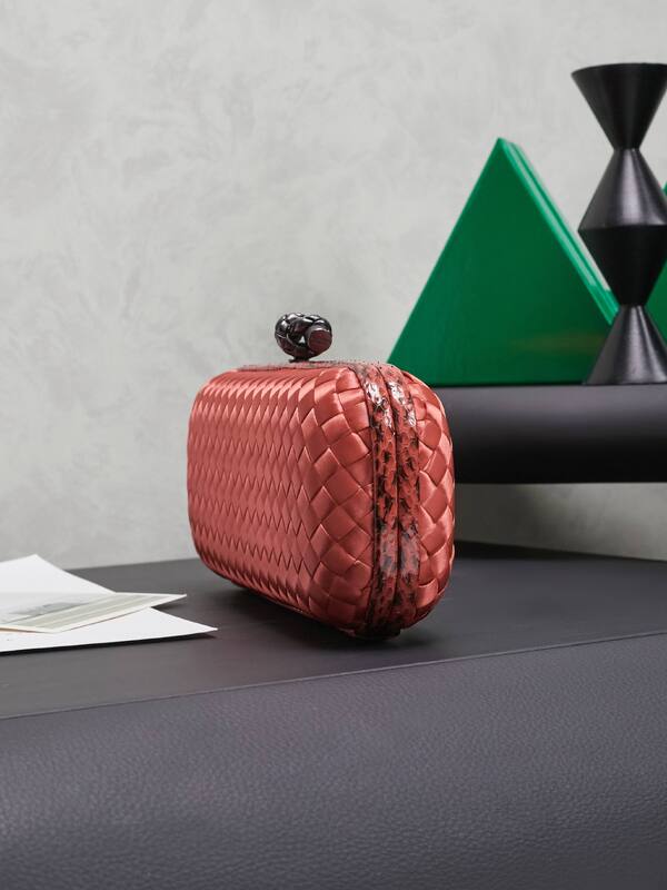 Bottega Veneta shoulder bag — Top Quality Replica