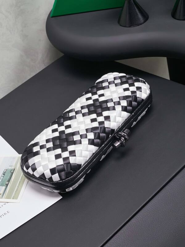 Bottega Veneta Black shoulder bag — 1:1 Replica