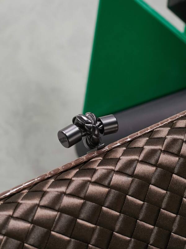 Bottega Veneta shoulder bag — Premium Replica