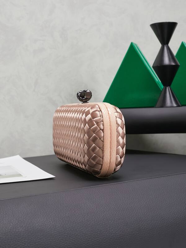 Bottega Veneta shoulder bag — 1:1 Replica