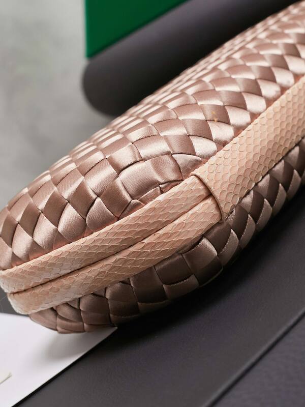 Bottega Veneta shoulder bag — 1:1 Replica