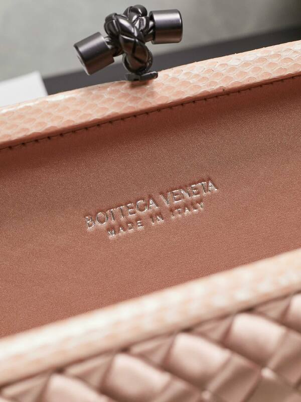 Bottega Veneta shoulder bag — 1:1 Replica