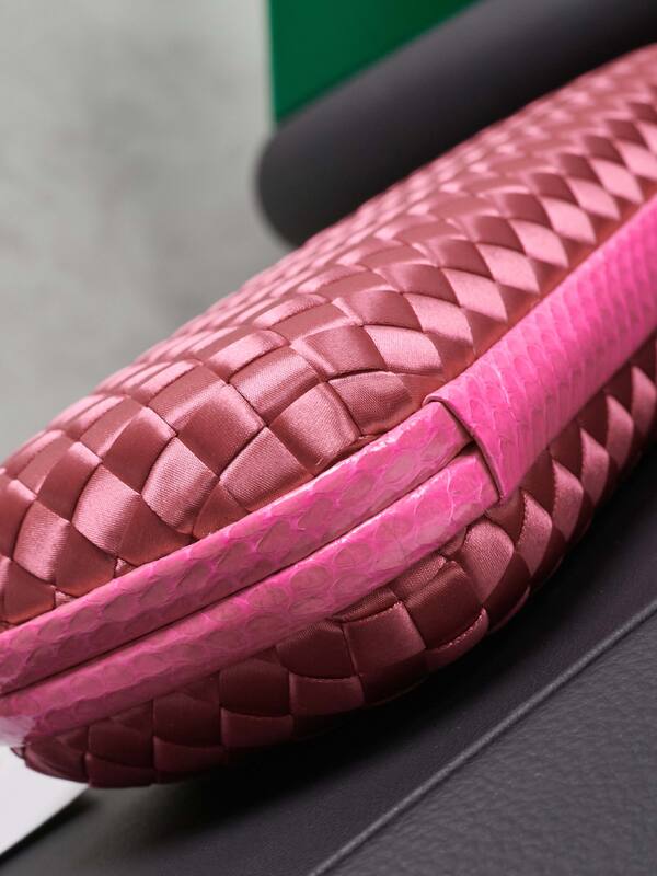 Bottega Veneta Pink shoulder bag — AAA Quality Replica