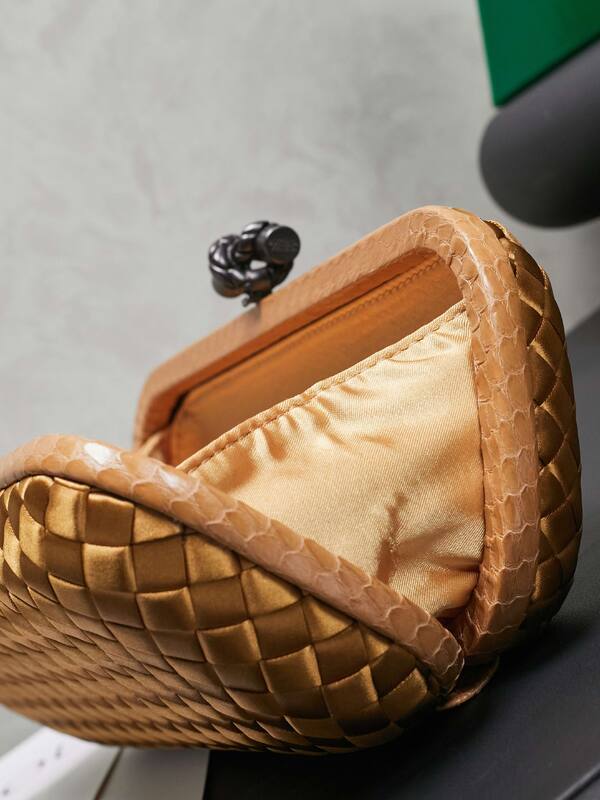 Bottega Veneta shoulder bag — Top Quality Replica