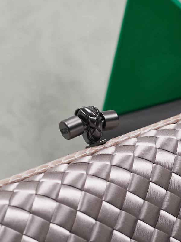 Bottega Veneta Silver shoulder bag — Premium Replica