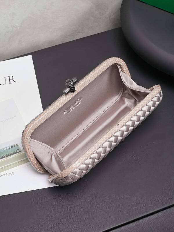 Bottega Veneta Silver shoulder bag — Premium Replica
