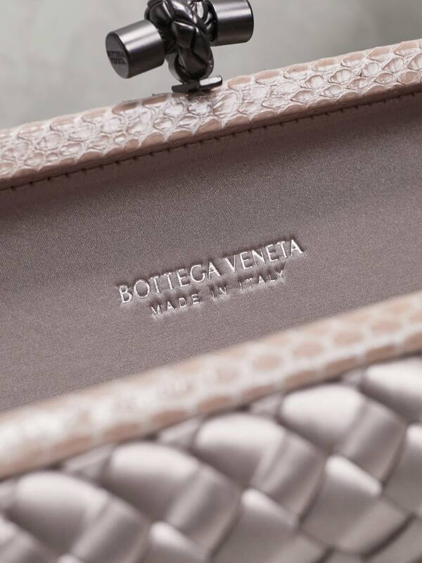 Bottega Veneta Silver shoulder bag — Premium Replica