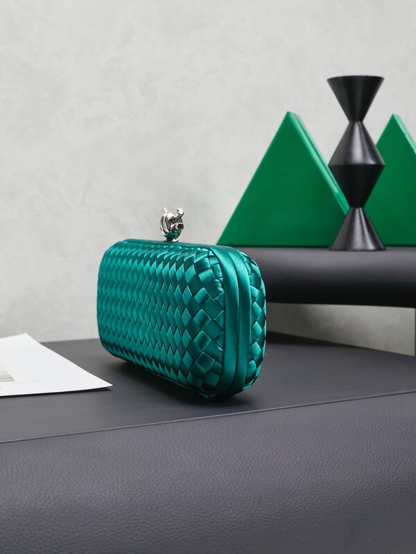Bottega Veneta Green shoulder bag — Top Quality Replica