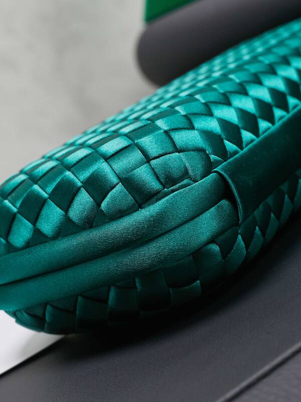 Bottega Veneta Green shoulder bag — Top Quality Replica