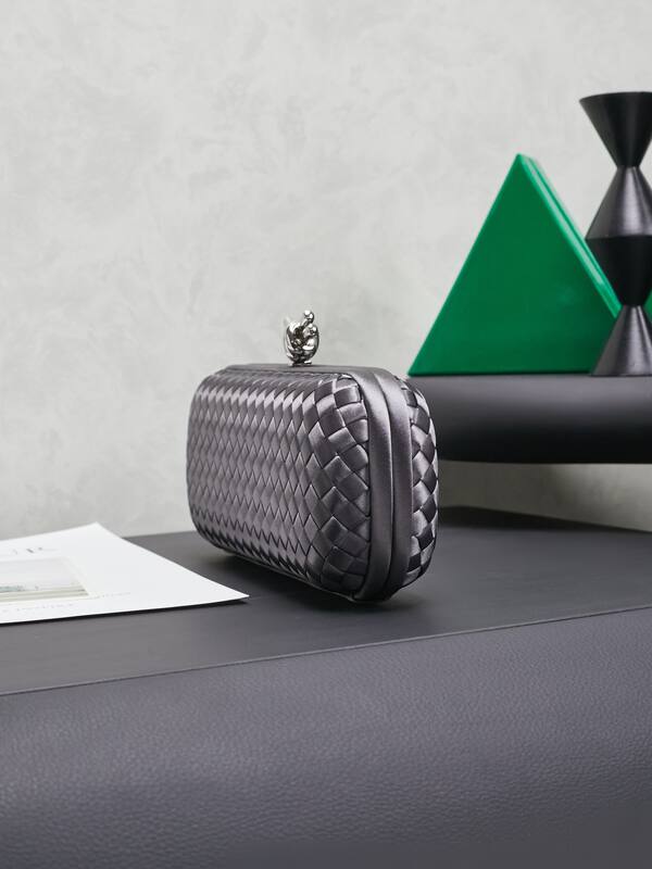 Bottega Veneta shoulder bag — AAA Quality Replica