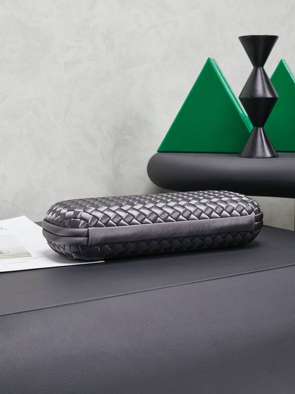 Bottega Veneta shoulder bag — AAA Quality Replica