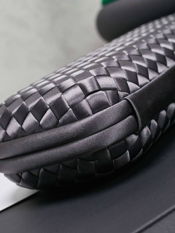 Bottega Veneta shoulder bag — AAA Quality Replica