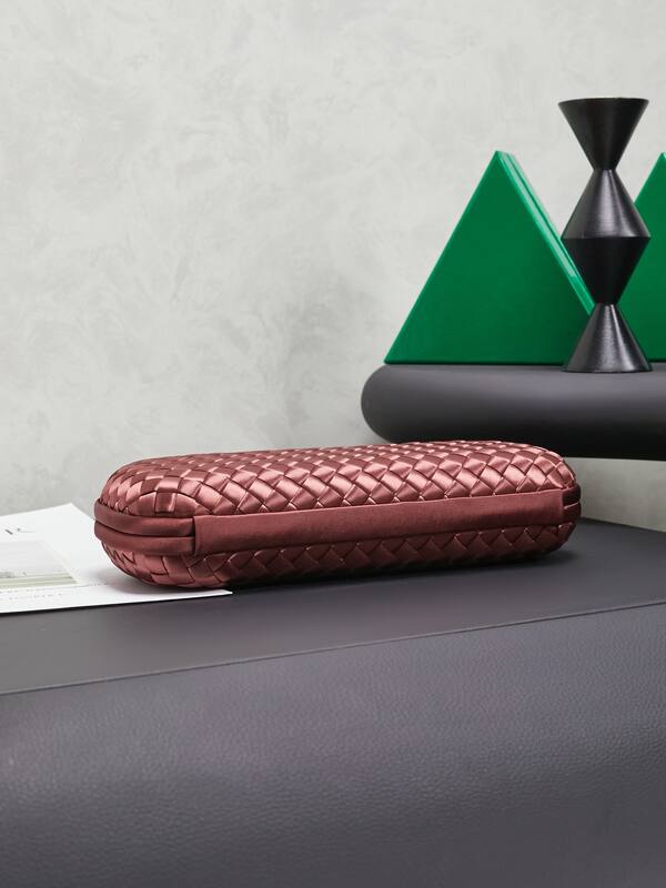 Bottega Veneta Knot Clutch Burgundy Satin clutch — AAA Quality Replica