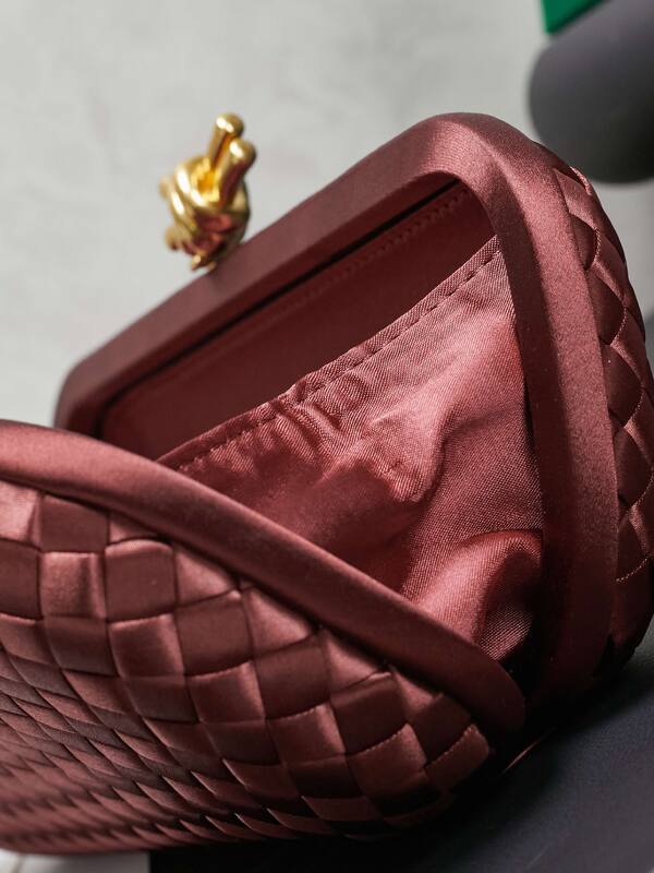 Bottega Veneta Knot Clutch Burgundy Satin clutch — AAA Quality Replica