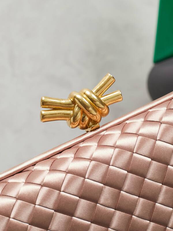 Bottega Veneta Gold shoulder bag — 1:1 Replica