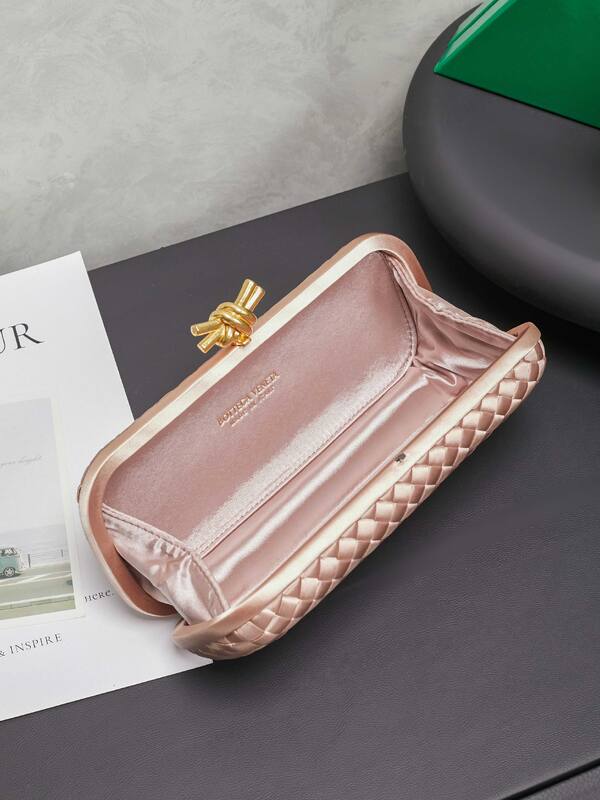 Bottega Veneta Gold shoulder bag — 1:1 Replica