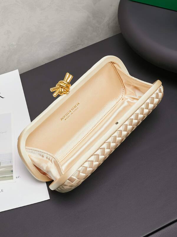 Bottega Veneta Knot Champagne gold Intreccio satin evening — 1:1 Replica