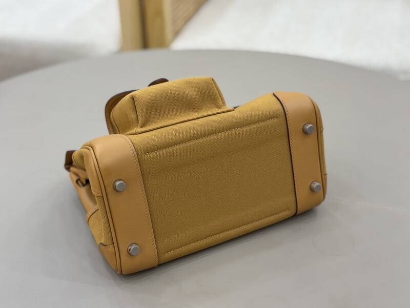 Hermes Cargo 25 Tan everyday — AAA Quality Replica