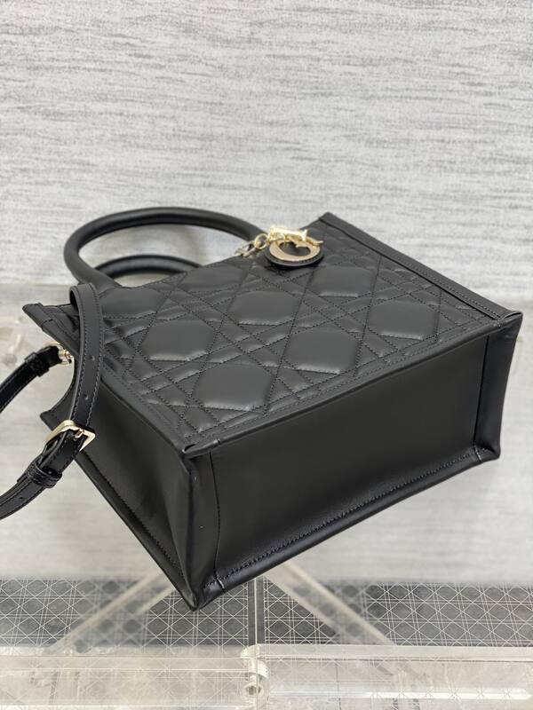 Dior Lady Black shoulder — 1:1 Replica