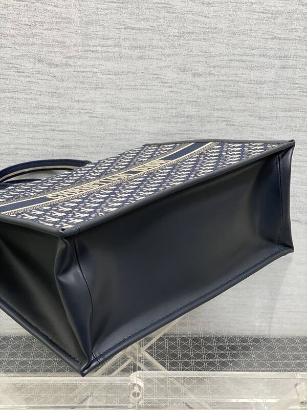 Dior Book Tote Blue Oblique — AAA Quality Replica