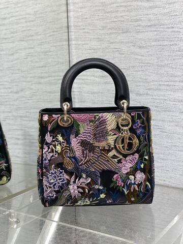 Dior Lady Black floral embroidered shoulder AAA Quality Replica