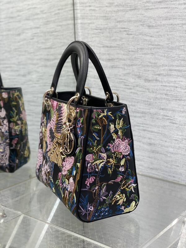 Dior Lady Black floral embroidered shoulder — AAA Quality Replica