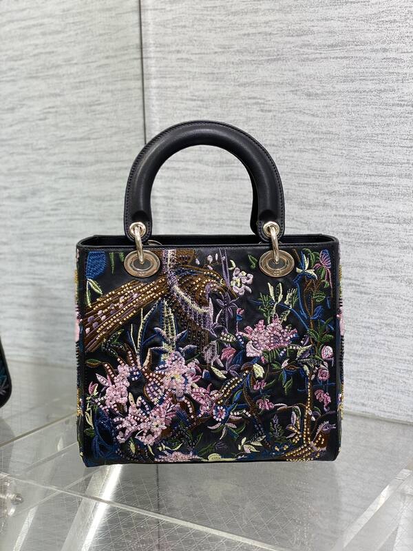Dior Lady Black floral embroidered shoulder — AAA Quality Replica
