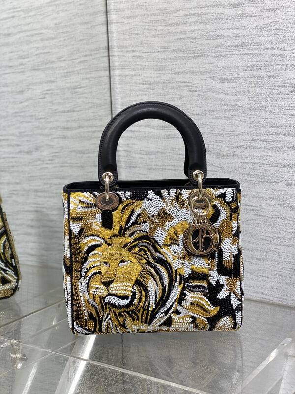 Dior Lady Black Gold White beaded embroidery shoulder — Premium Replica