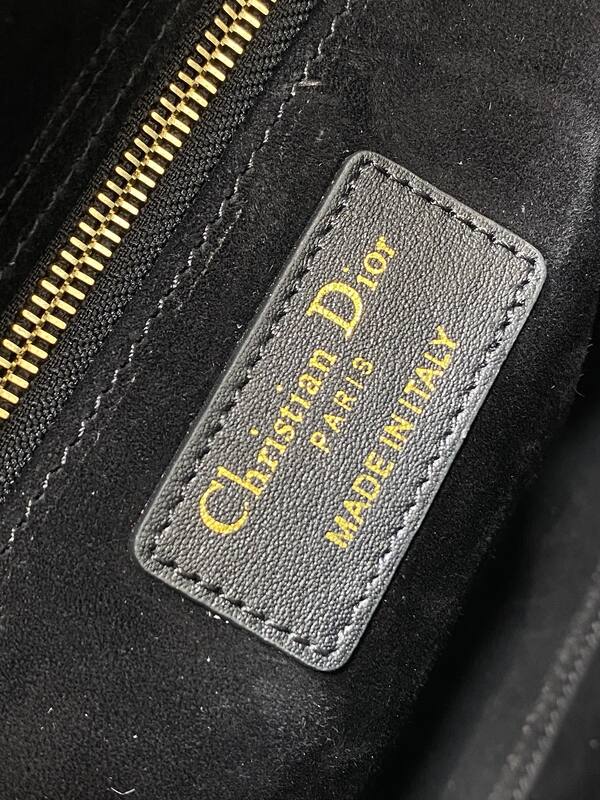Dior Lady Black Gold White beaded embroidery shoulder — Premium Replica