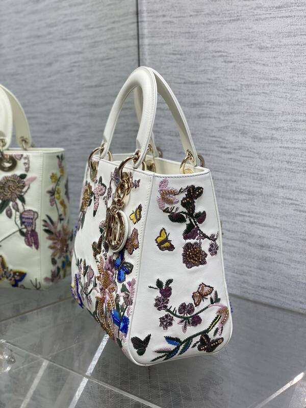 Dior Lady White floral embroidered small shoulder — AAA Quality Replica