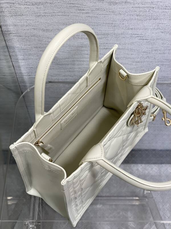 Dior Lady White everyday — Premium Replica