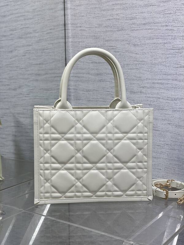 Dior Lady White everyday — Premium Replica