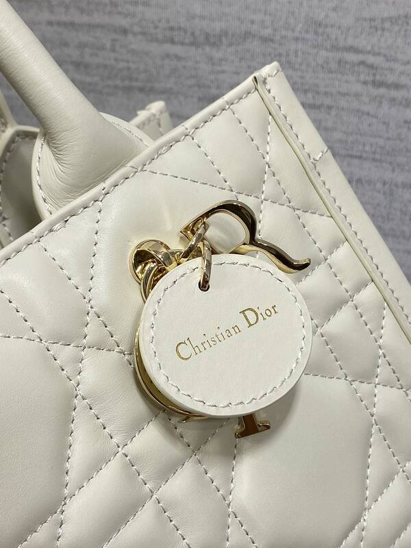 Dior Lady White everyday — Premium Replica