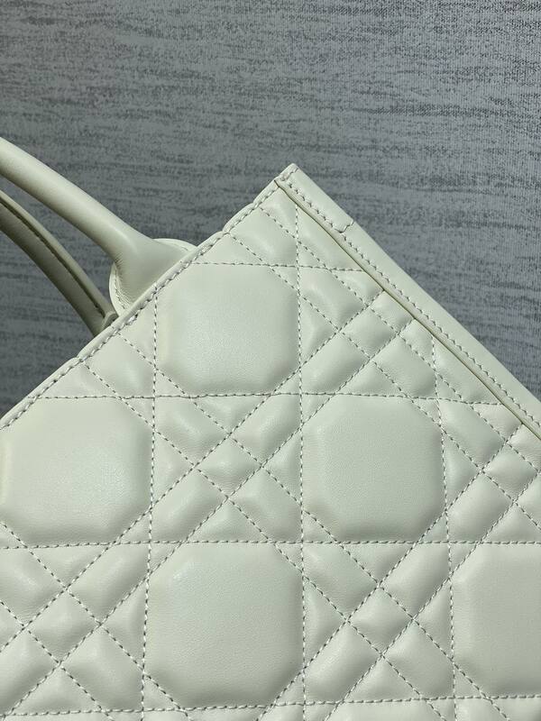 Dior Lady White everyday — Premium Replica