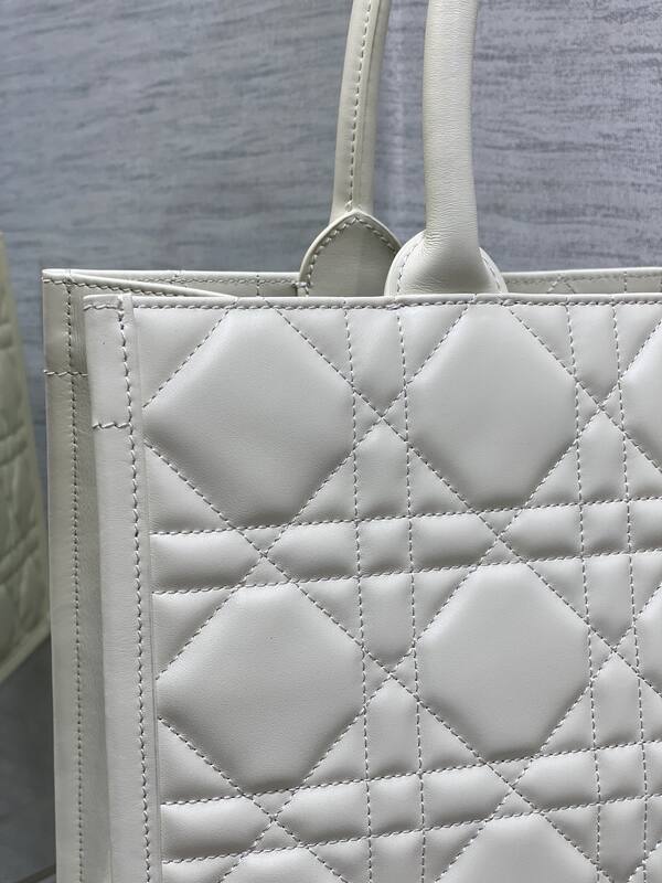 Dior White work — 1:1 Replica