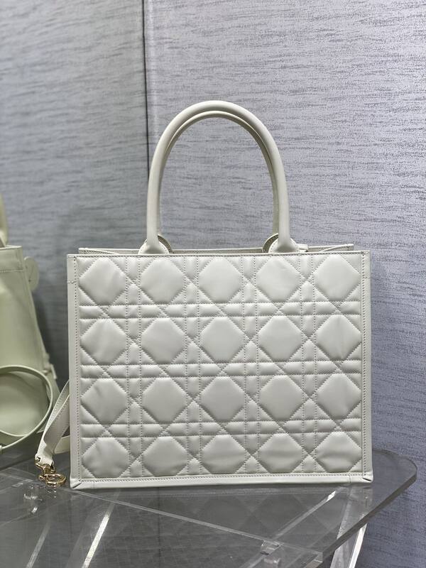 Dior White work — 1:1 Replica