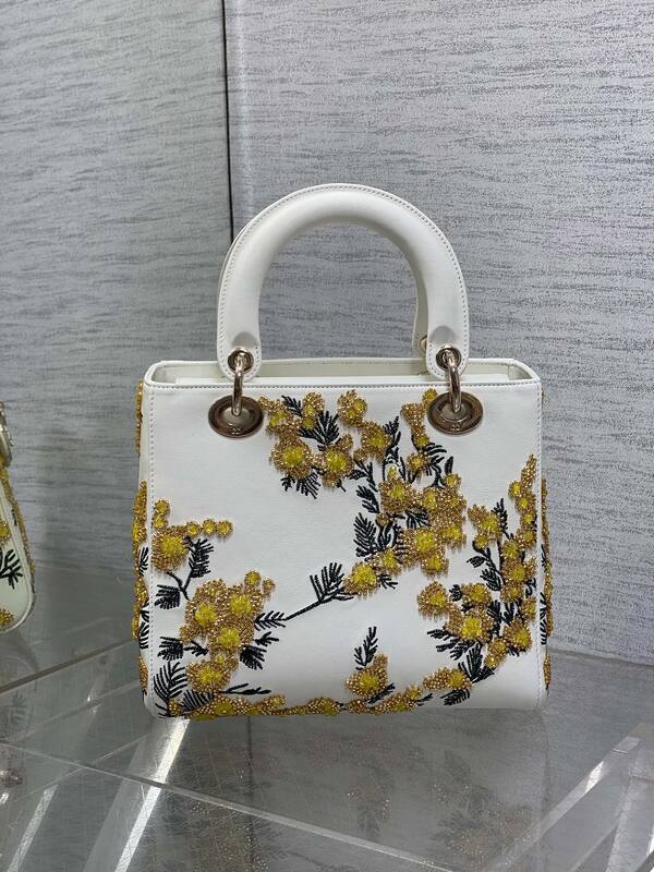 Dior Lady White with yellow floral embroidery shoulder — 1:1 Replica
